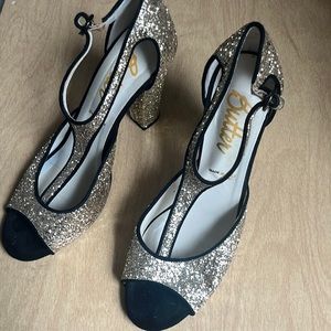 Anthropologie gold t-strap  heels